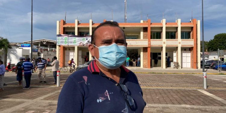 MANIFESTACIÓN DE TRABAJADORES EN EL AYTO DE FCP, EXIGEN PAGO DE PRESTACIONES LABORALES