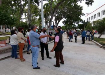 AMENAZAN TRABAJADORES DEL AYUNTAMIENTO DE OPB EN PARO DE LABORES