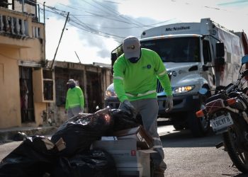 RED AMBIENTAL CONTINÚA REALIZANDO LA RECOLECCIÓN DE BASURA EN CANCÚN