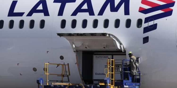 CHILE RECIBE LOS PRIMEROS DOS MILLONES DE VACUNAS DEL LABORATORIO CHINO SINOVAC