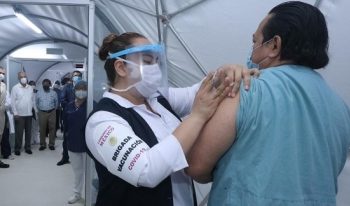 ATESTIGUA ADÁN AUGUSTO INICIO DEL PROGRAMA NACIONAL DE VACUNACIÓN CONTRA EL COVID-19