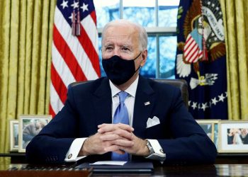 BIDEN REVOCA EL VETO DE TRUMP A LOS TRANSGÉNERO EN LAS FUERZAS ARMADAS DE EE.UU.