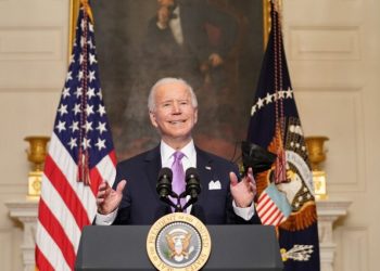 BIDEN SUSPENDE LAS CONCESIONES PETROLERAS Y DE GAS EN ÁREAS FEDERALES