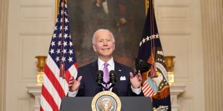 BIDEN SUSPENDE LAS CONCESIONES PETROLERAS Y DE GAS EN ÁREAS FEDERALES