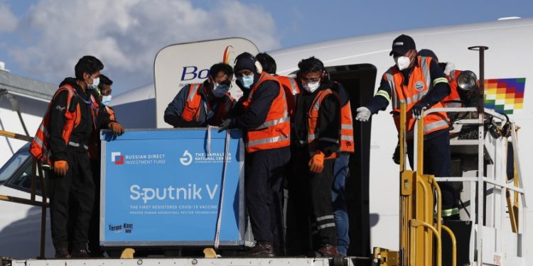 BOLIVIA RECIBE EL PRIMER LOTE DE 20.000 VACUNAS RUSAS SPUTNIK V