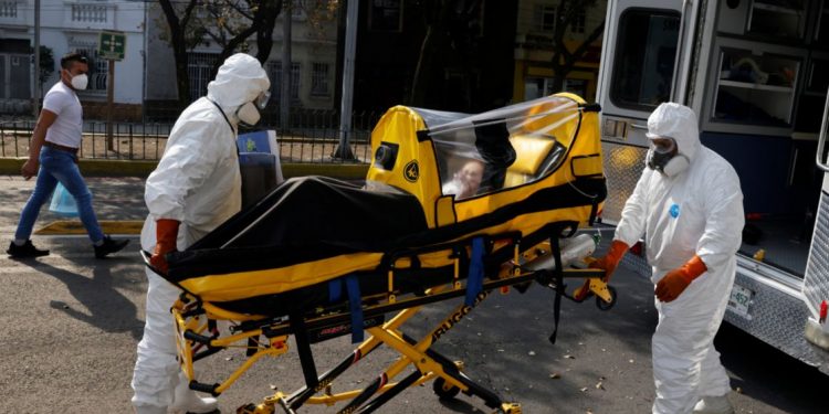 CIUDAD DE MÉXICO EXTIENDE ALERTA ROJA POR COVID-19 PERO PERMITE REAPERTURAS