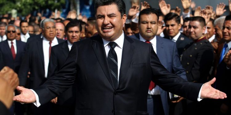 COMIENZA EN LOS ÁNGELES EL JUICIO CONTRA LÍDER DE LA LUZ DEL MUNDO