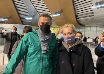 DETIENEN A LA ESPOSA DEL LÍDER OPOSITOR RUSO ALEXÉI NAVALNI