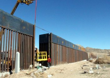 EL CANCILLER EBRARD DICE QUE MÉXICO SALUDA EL FIN DE LA CONSTRUCCIÓN DEL MURO