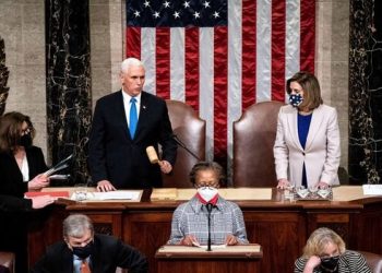 EL CONGRESO DE EE.UU. VALIDA EL TRIUNFO DE BIDEN Y TRUMP ACEPTA LA TRANSICIÓN