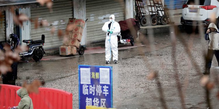 EN BUSCA DEL ORIGEN DEL CORONAVIRUS: LA OMS INICIA SU MISIÓN SOBRE EL TERRENO