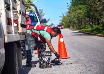 INICIA GOBIERNO MUNICIPAL EL 2021 CON TRABAJOS DE BACHEO EN ISLA MUJERES