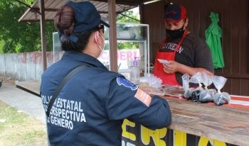 BRINDA AUXILIO POLICÍA DE GÉNERO  A MUJERES VÍCTIMAS DE VIOLENCIA