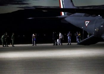 LLEGAN VACUNAS COVID A QUINTANA ROO