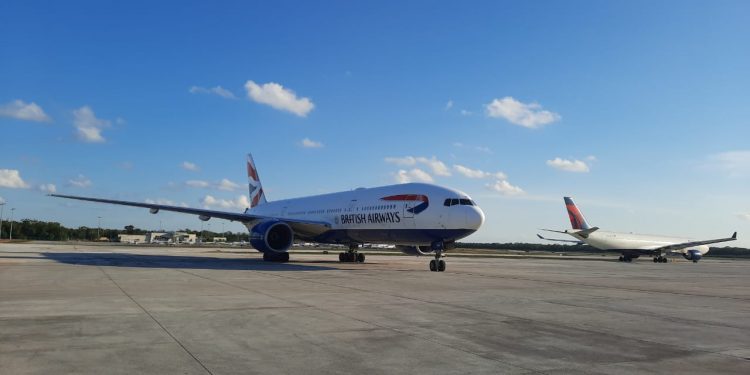 EL AEROPUERTO DE CANCÚN TIENE PROGRAMADOS PARA ESTE DOMINGO 372 VUELOS