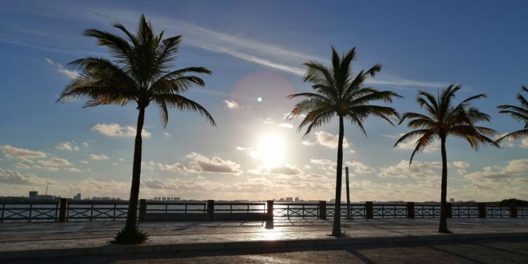 ESTABLECEN CALENDARIO DE FINES DE SEMANA LARGOS