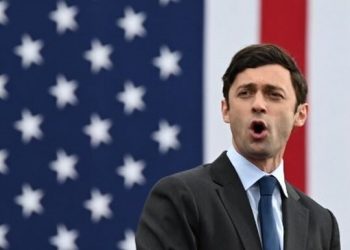 LOS DEMÓCRATAS ROZAN UNA VICTORIA CRUCIAL EN GEORGIA Y EL CONTROL DEL SENADO