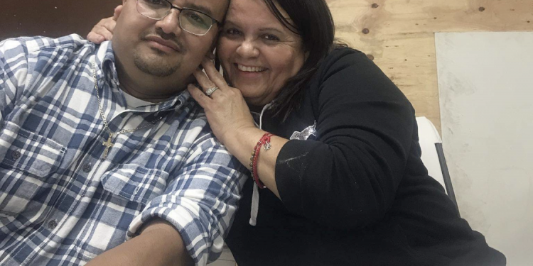 MEXICANO SUPLICA A BIDEN VISA HUMANITARIA PARA ASISTIR A FUNERAL DE SU ESPOSA