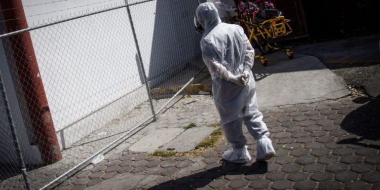 MÉXICO REPORTA 16.374 NUEVOS CASOS Y 1.434 DECESOS POR LA COVID-19