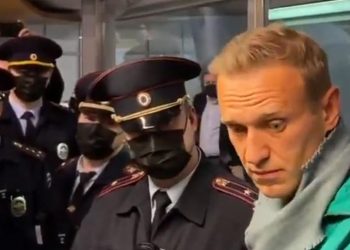 RUSIA ENCARCELA A NAVALNI ANTES DE LLEVARLO A JUICIO