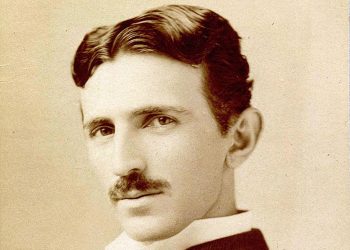 UN DÍA COMO HOY MURIÓ NIKOLA TESLA