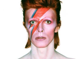 UN DÍA COMO HOY, NACE EL CANTANTE DAVID BOWIE