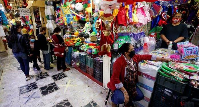 LAS COMPRAS DEL DÍA DE REYES CAEN EN MÉXICO CERCA DEL 50 % POR LA PANDEMIA