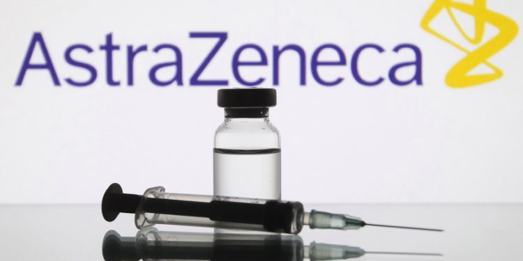 MÉXICO AUTORIZA VACUNA DE ASTRAZENECA PARA USO DE EMERGENCIA CONTRA COVID-19