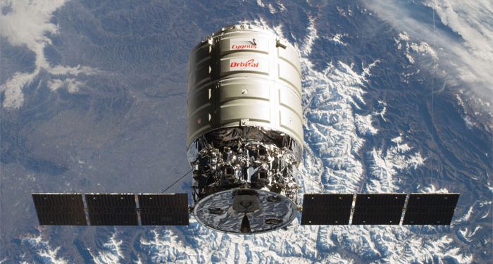 LA NAVE DE CARGA CYGNUS ABANDONA LA EEI PARA UNA MISIÓN ORBITAL