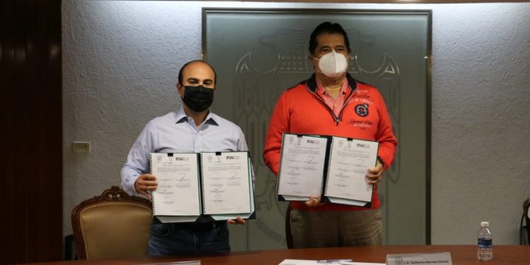 PACTAN CONVENIO ENTRE EL INJUDET Y LA UJAT