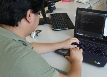 EGRESADOS DE UNICARIBE DESARROLLAN EXPEDICIÓN ESTATAL DE ACTAS DE NACIMIENTO