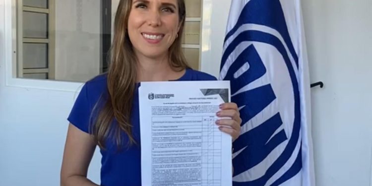 ATENEA GÓMEZ RICALDE SE REGISTRA COMO PRECANDIDATA A LA PRESIDENCIA MUNICIPAL DE ISLA MUJERES