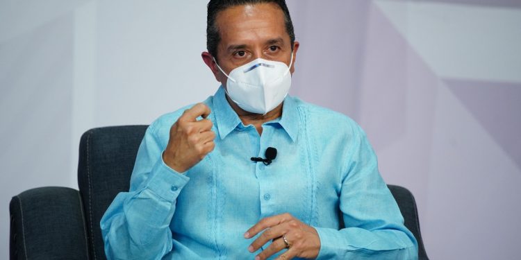 PIDE EL GOBERNADOR CARLOS JOAQUÍN A LA POBLACIÓN DENUNCIAR LAS IRREGULARES DE CHOFERES EN EL TRANSPORTE PÚBLICO