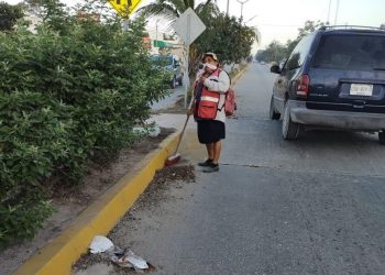 MANTIENE GOBIERNO DE ISLA MUJERES, TRABAJOS PERMANENTES DE SERVICIOS PÚBLICOS EN RANCHO VIEJO