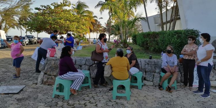 INSTALAN GRUPOS PRO-VIDA CAMPAMENTO EN EL CONGRESO HASTA EL DICTAMEN DE LA DESPENALIZACIÓN DEL ABORTO