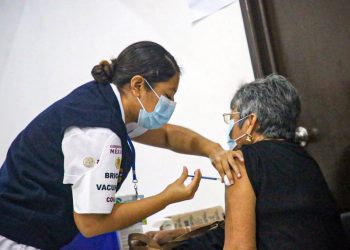 ABUELITOS DE RANCHO VIEJO SERÁN VACUNADOS CONTRA EL COVID-19 ESTE MIÉRCOLES