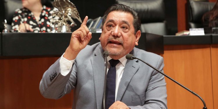 MORENA QUITA CANDIDATURA A FÉLIX SALGADO