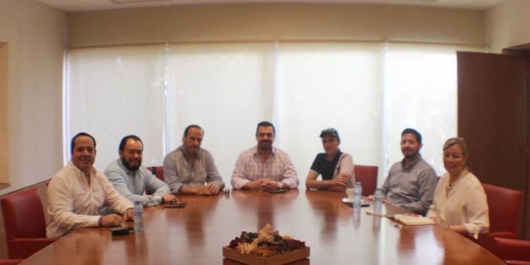 EL LIC. ROBERTO CINTRÓN G. ES RATIFICADO PRESIDENTE DEL CONSEJO DIRECTIVO DE LA ASOCIACIÓN DE HOTELES DURANTE EL AÑO 2021