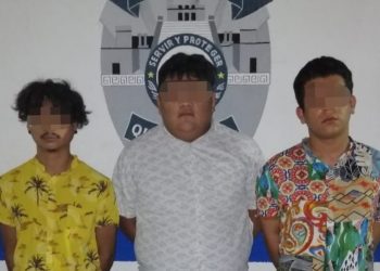 ASEGURAN EN TULUM A 3 SUJETOS CON 56 BOLSITAS DE MARIHUANA