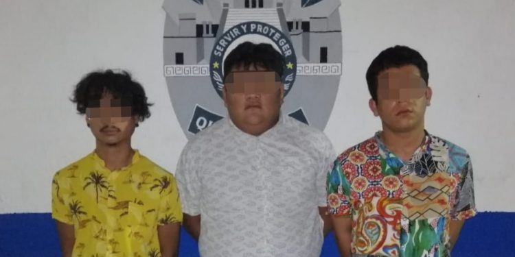 ASEGURAN EN TULUM A 3 SUJETOS CON 56 BOLSITAS DE MARIHUANA