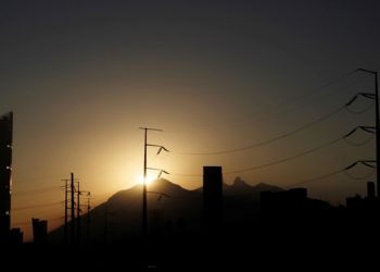 APAGÓN ESTARÁ RESUELTO ENTRE HOY Y JUEVES, ASEGURA AMLO