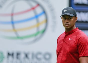 TIGER WOODS SUFRE TERRIBLE ACCIDENTE Y ES HOSPITALIZADO