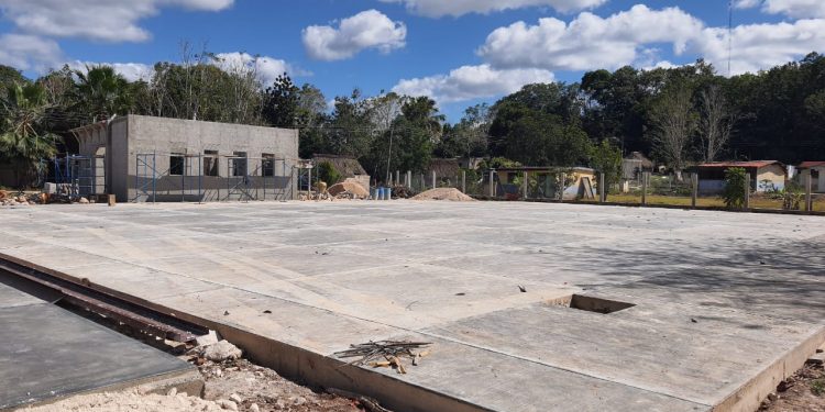 LA SEOP TRABAJA EN LA MEJORA URBANA DE POZO PIRATA, EN EL MUNICIPIO DE OTHÓN P. BLANCO