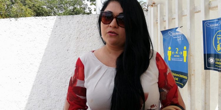 A PUERTA CERRADA REUNIÓN ENTRE EL AUTORIDADES ESTATALES Y FEMINISTAS