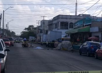 MUERE TRICICLERO TRAS SER IMPACTADO POR UN CAMIÓN DE CARGA