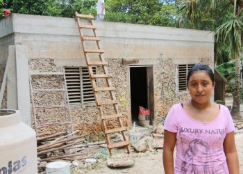 CUMPLEN SUEÑO DE FAMILIAS DE LA ZONA MAYA; YA CUENTAN CON UNA VIVIENDA