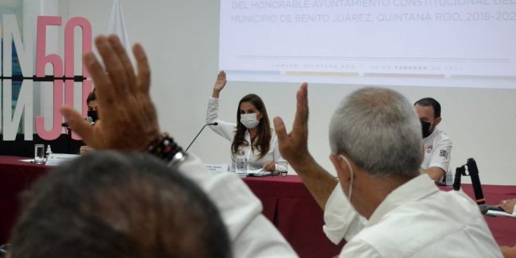 AUTORIZA CABILDO BECAS A ESTUDIANTES QUE PIERDAN PADRES POR COVID Y PARIDAD DE GÉNERO EN AYUNTAMIENTO DE BJ