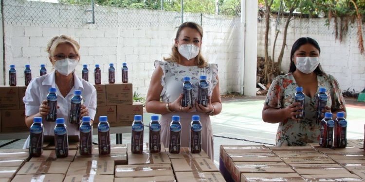 ANTE TEMPORADA DE CALOR ENTREGARÁ DIF ISLA MUJERES ELECTROLITOS A SECTORES MÁS VULNERABLES DEL MUNICIPIO