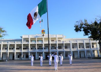 CONMEMORAN EN CHETUMAL EL 104 ANIVERSARIO DE LA PROMULGACIÓN DE LA CONSTITUCIÓN POLÍTICA DE MÉXICO