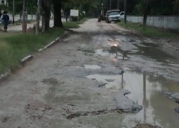 EXIGEN AL ALCALDE ALEXANDER ZETINA REPARACIÓN DE LA COSTERA EN BACALAR